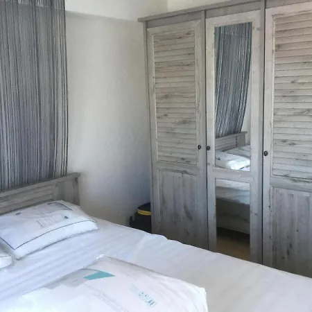 Panoramisch Tussen Zee ,bos En De Duinen * De Panne